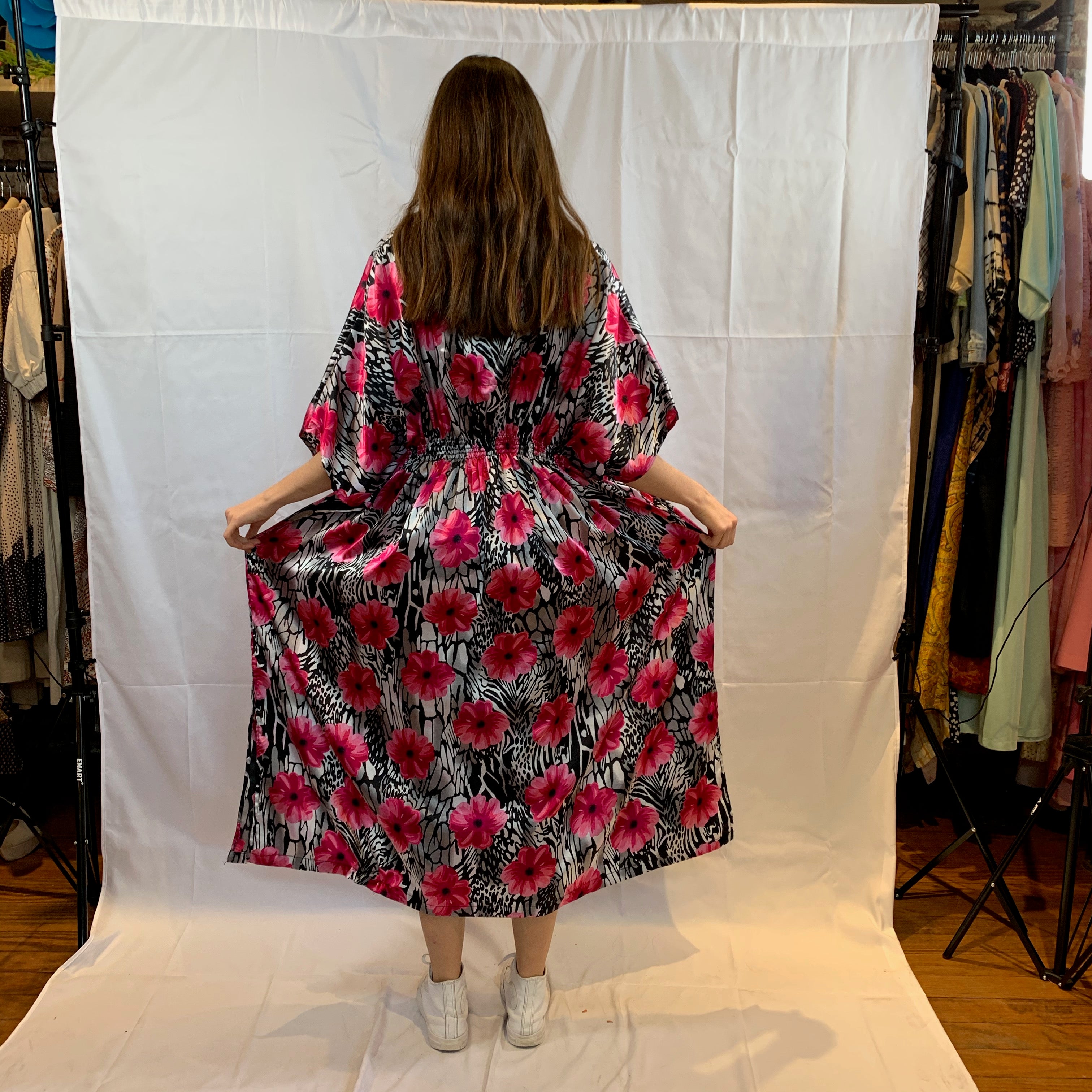 Silky floral pink kimono